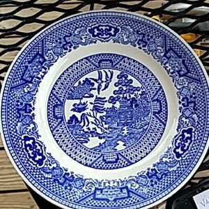 NO ID. Blue and White Porcelain Dessert Plate - 6"